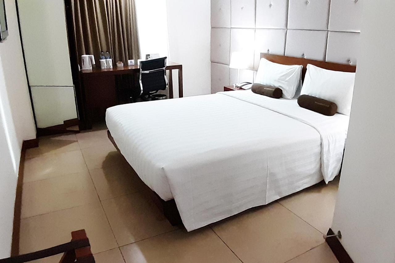 Park Hotel Cawang Jakarta Luaran gambar