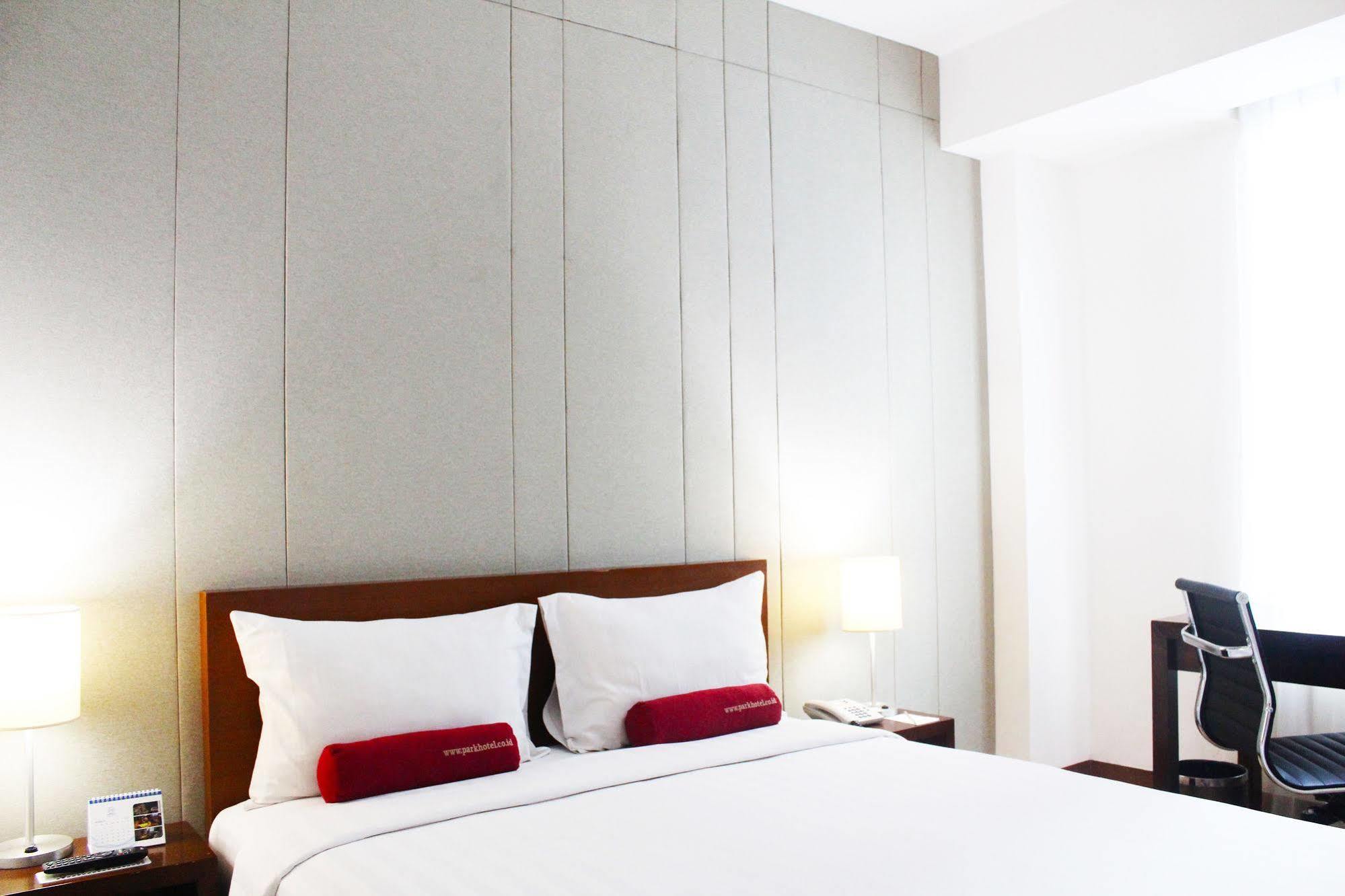 Park Hotel Cawang Jakarta Luaran gambar