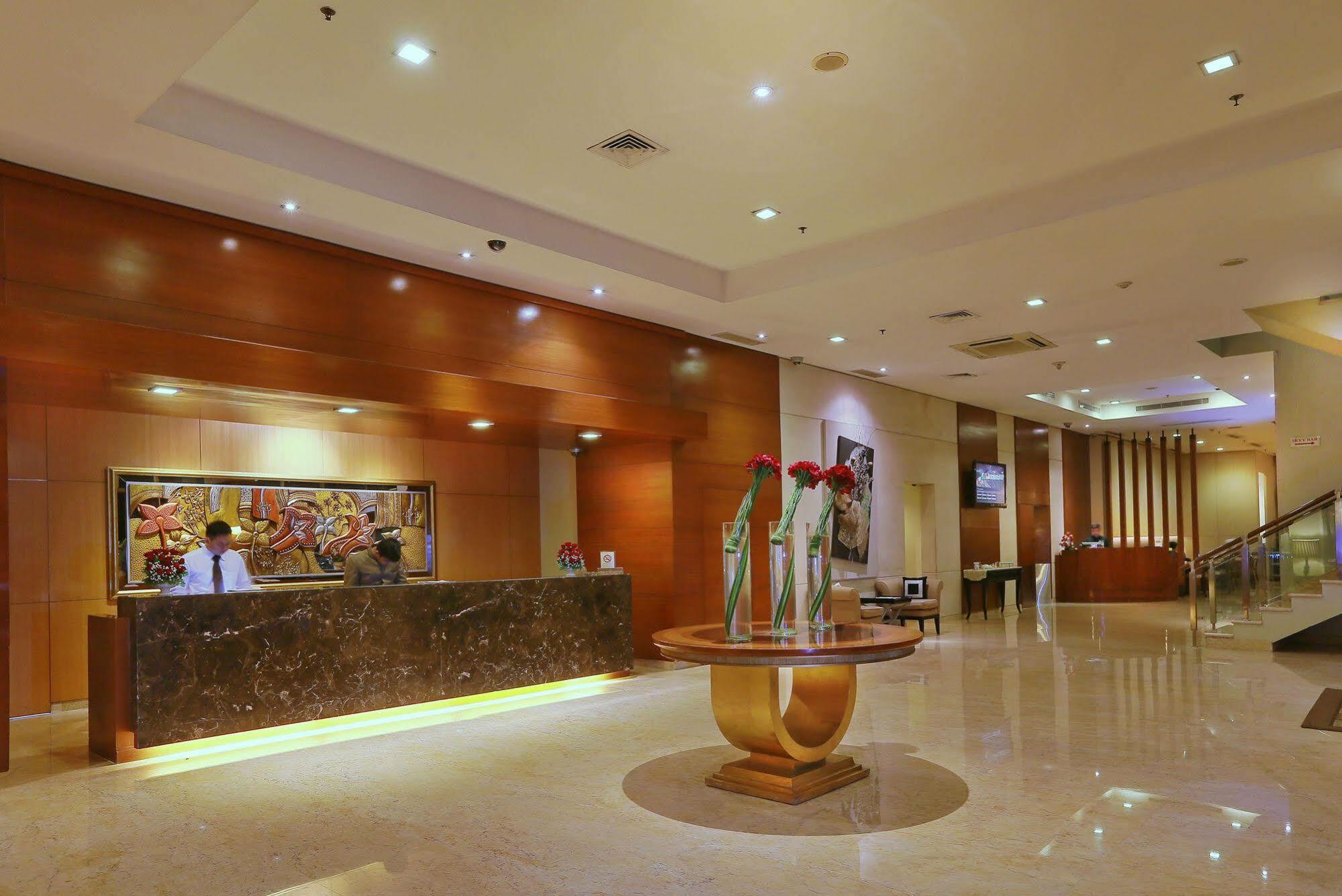 Park Hotel Cawang Jakarta Luaran gambar